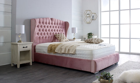 Rosa Chesterfield Winged Bed